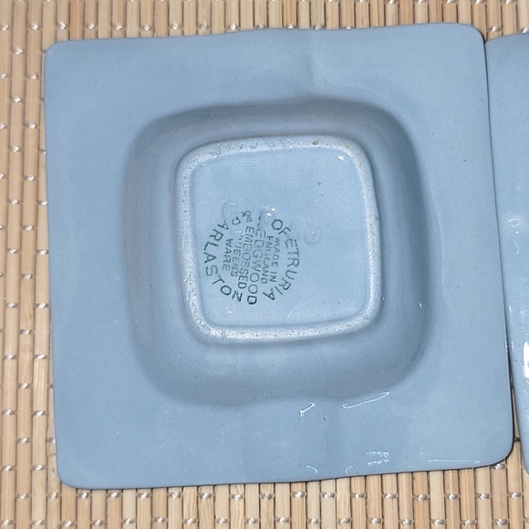 Wedgwood Queensware Ashtrays Trinket Dish Blue Embossed Grape Set of 3 - Picture 5 of 8